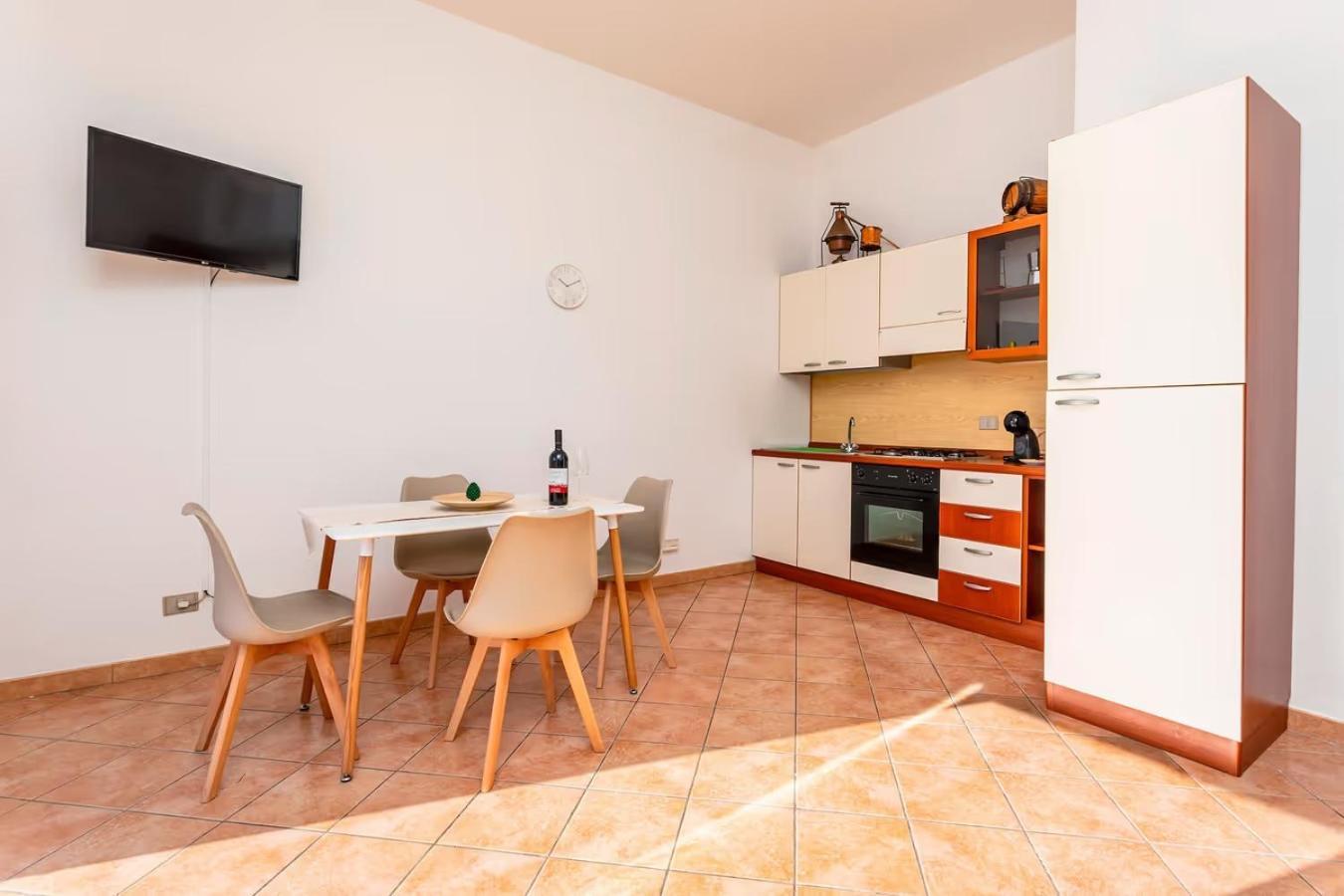 Апартаменты Camia Etna House Пьедимонте-Этнео Экстерьер фото